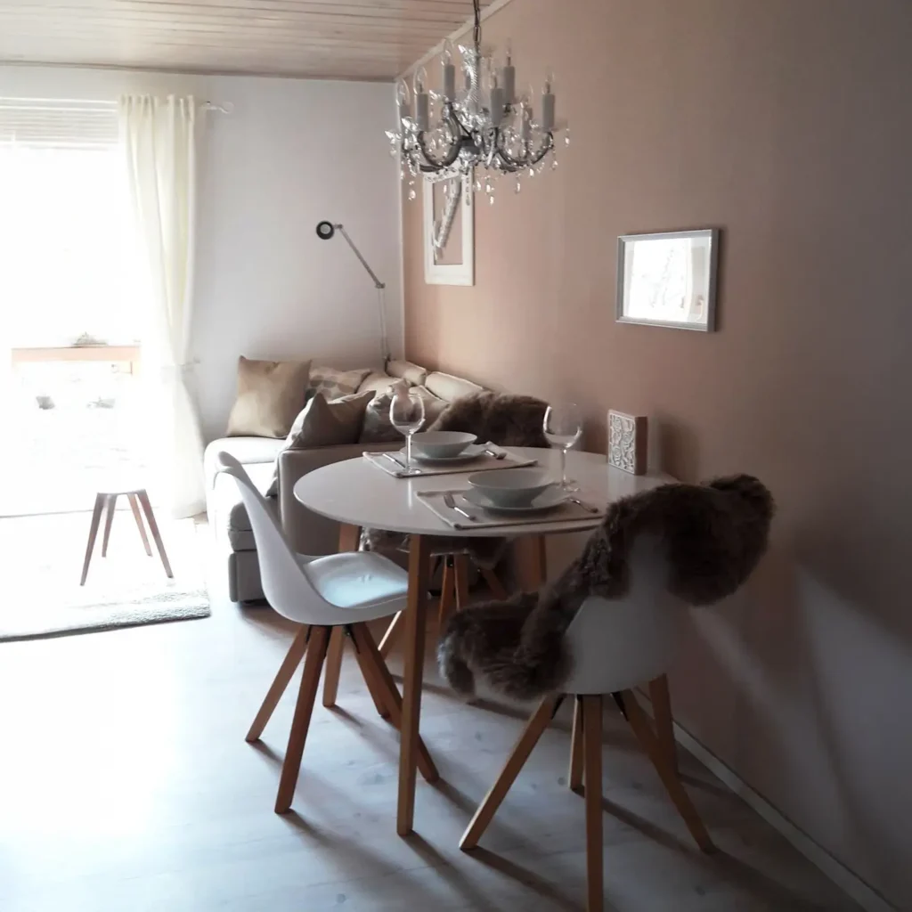 Essbereich der Ferienwohnung Charme mit Platz für 3 Personen