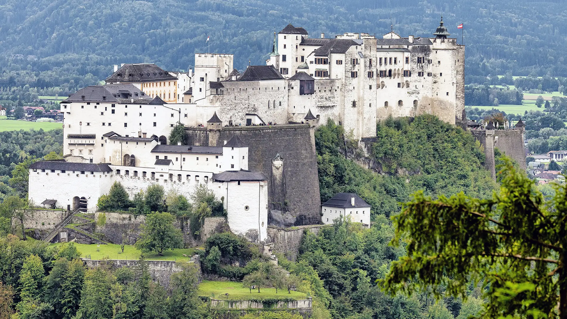 Festung Hohensalzburg mit Blick vom kapuzinerberg